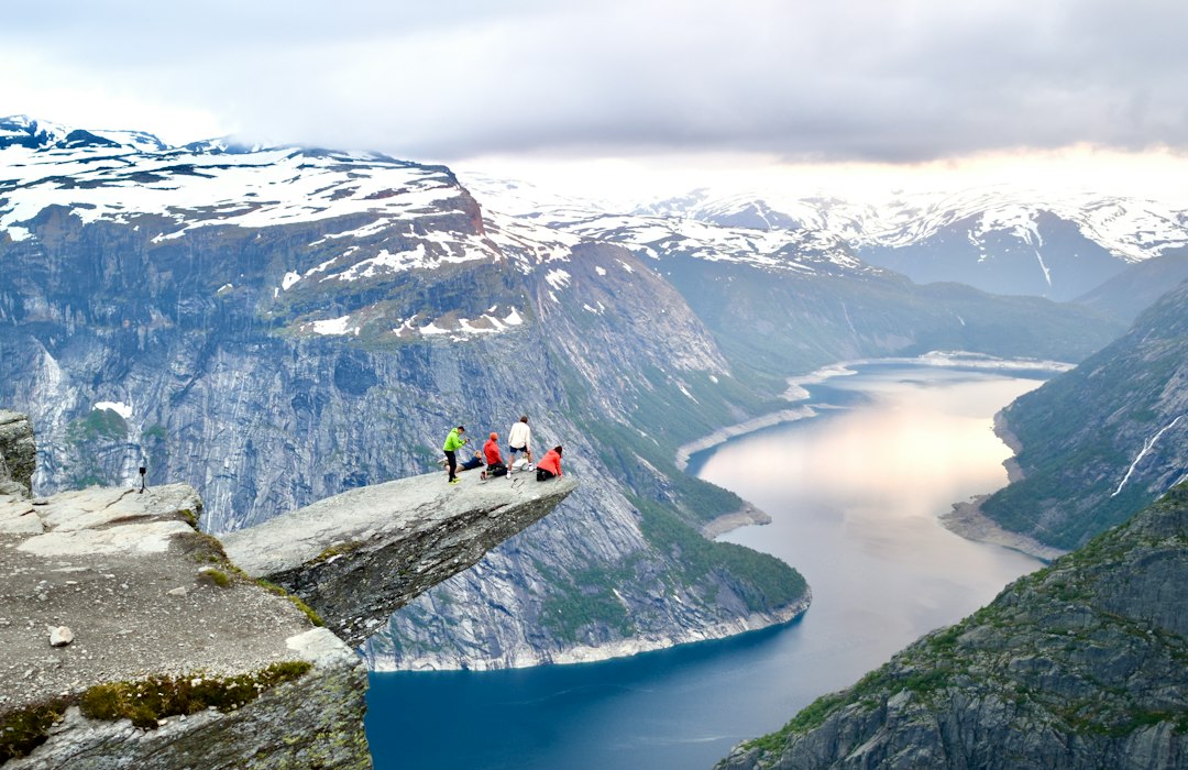Toppbestigninger i Norge: En Guide til de Beste Fjellturene